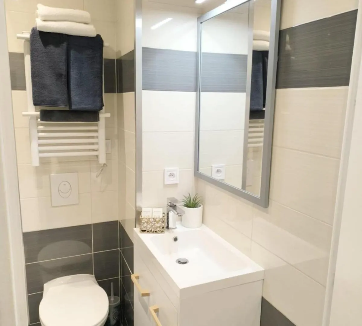 Appartement Cosy Studio Avec Piscine Residentielle & Proche Centre Ville Cannes