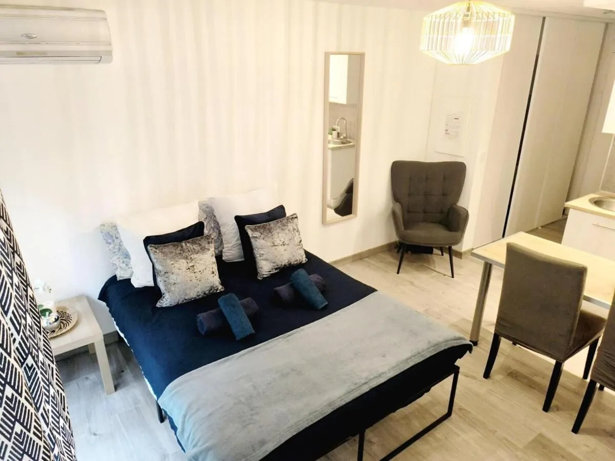 Apartman Cosy Studio Avec Piscine Residentielle & Proche Centre Ville Cannes