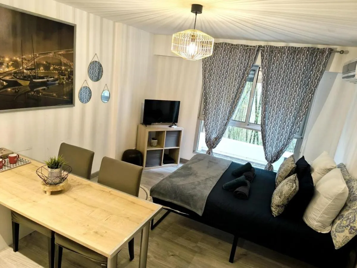 Cosy Studio Avec Piscine Residentielle & Proche Centre Ville Cannes Franciaország